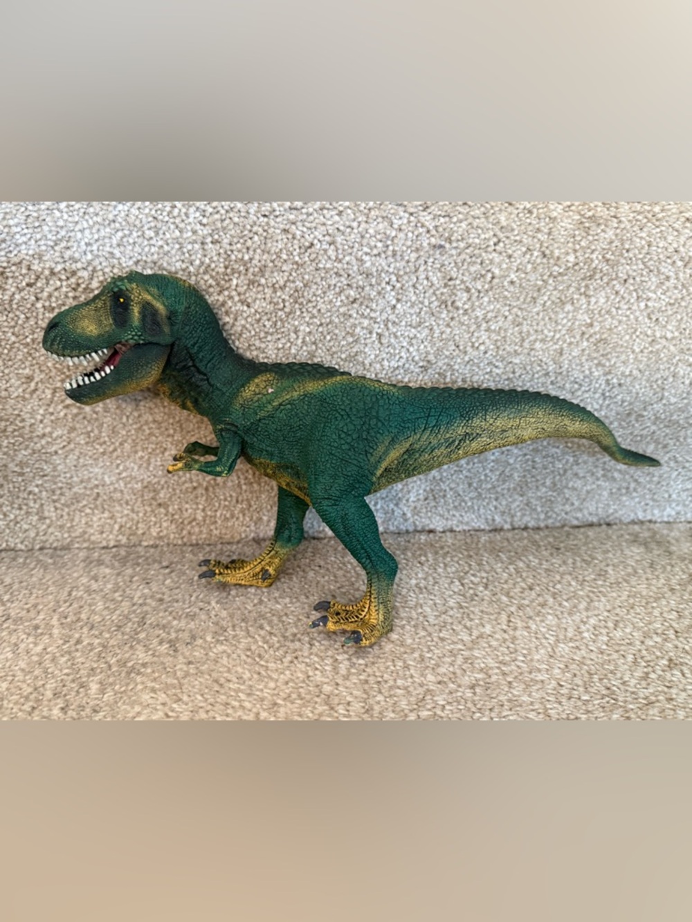 Schleich Tyrannosaurus Rex T-Rex Dinosaur Figure 2016 Realistic Toy Moveable Jaw